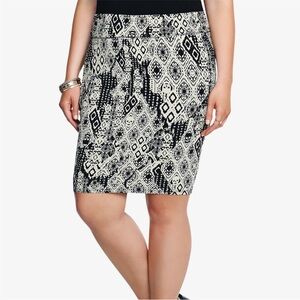 NWOT Torrid tribal fold over skirt